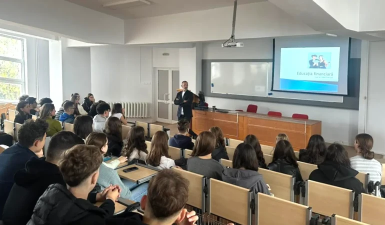 Curs de educație financiară, UCB Pitești