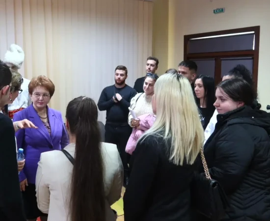 Educația media la nivel mondial - Mind over AI, eveniment UCB Brăila galerie